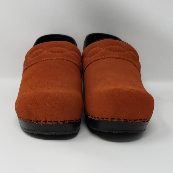 Land's End women's burnt orange clogs size 9D - Picture 3 of 10